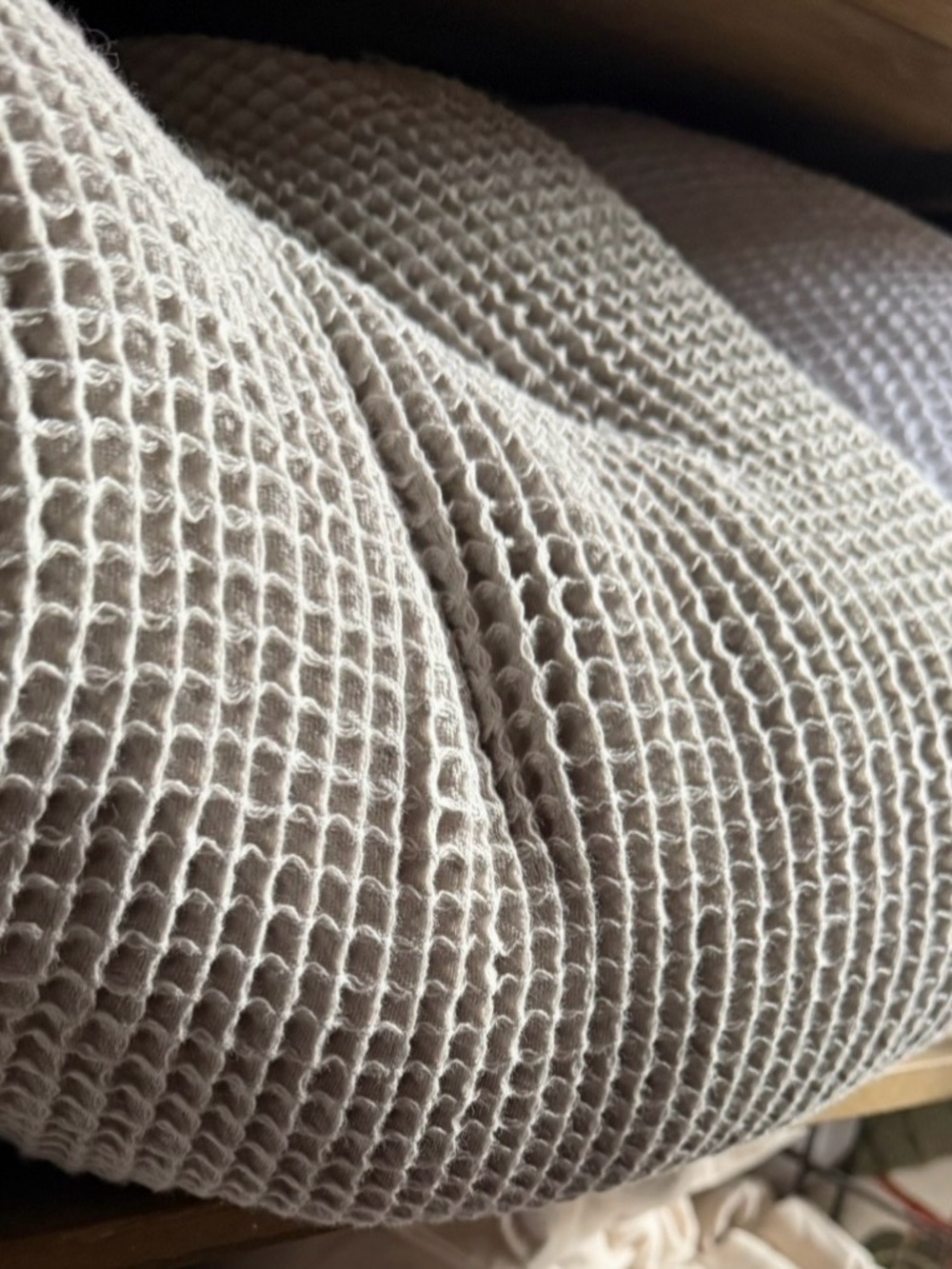 Boll & Branch 100% Cotton waffle knit King size blanket PEWTER - Picture 2 of 3